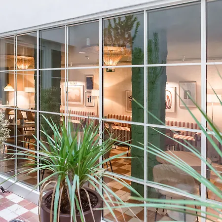 U-sense Centro Hotel 3*